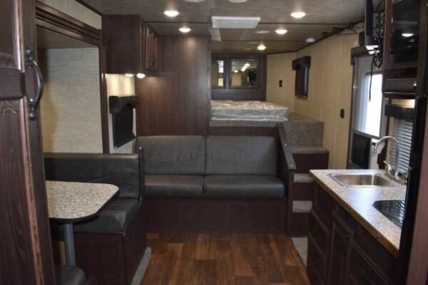 2022 Bison Desperado 8413BG 4 Horse Trailer with 13' Short Wall - Image 7