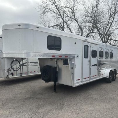 2004_Cherokee_Trailers_4H_GN_4DR_Horse_Trailer_ACskMae8z49s.jpg