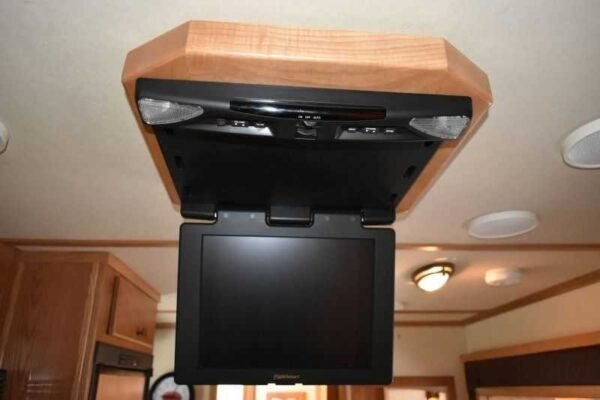 2005 Sundowner Sunlite  6LQ Horse Trailer with 11' Short Wall 725 Grand Sierra 8612GLQ MidTack - Image 37